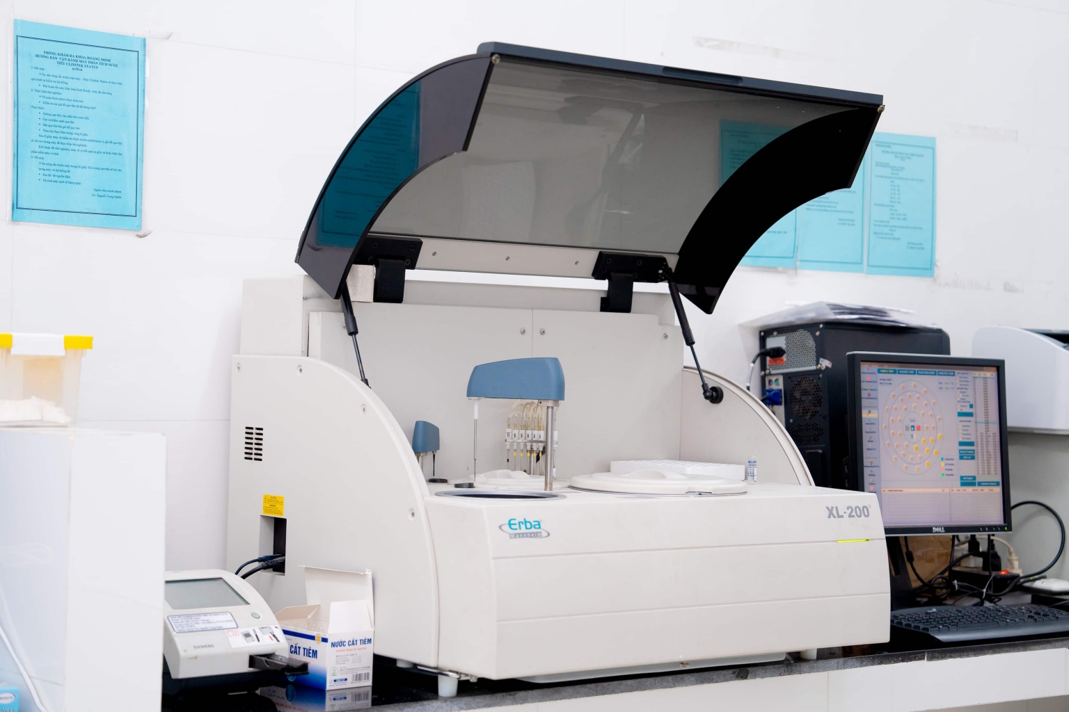 Trang thiết bị hiện đại tại phòng khám